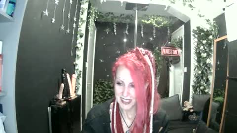 SaucySky online show from 05-15-26, 07:54