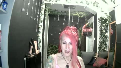 SaucySky online show from 05-30-26, 07:55