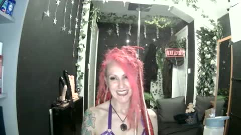 SaucySky online show from 06-10-26, 09:14