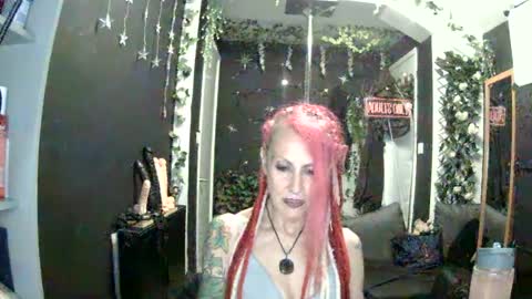 SaucySky online show from 06-15-26, 08:55