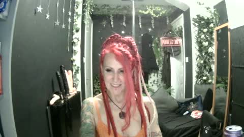 SaucySky online show from 06-28-26, 09:21