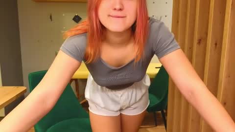 Snapshot of sav_anna chatting on 12-15-24, 05:53 LUNA and ANNA online show from 12-15-24, 05:53