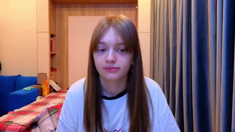 Snapshot of sav_anna chatting on 01-26-25, 04:41 LUNA and ANNA online show from 01-26-25, 04:41