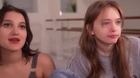 Snapshot of sav_anna chatting on 10-24-25, 02:46 LUNA and ANNA online show from 10-24-25, 02:46