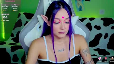 Snapshot of savage_lust_ chatting on 09-10-25, 04:34 Ariel online show from 09-10-25, 04:34