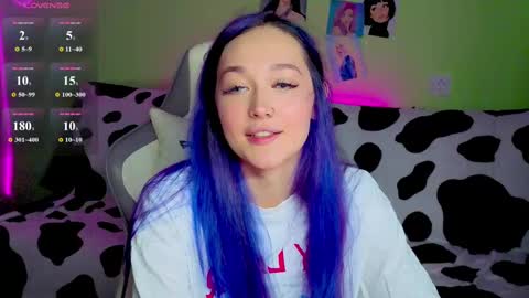 Snapshot of savage_lust_ chatting on 10-04-25, 03:59 Ariel online show from 10-04-25, 03:59
