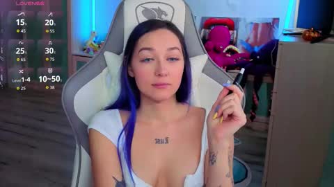 Ariel online show from 12-16-25, 04:39