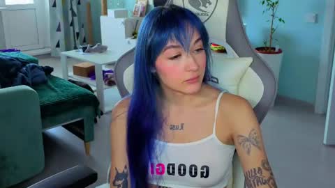 Snapshot of savage_lust_ chatting on 07-01-26, 03:30 Ariel online show from 07-01-26, 03:30