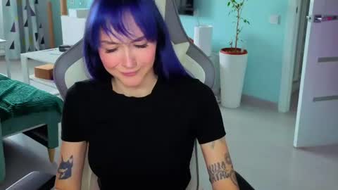 Snapshot of savage_lust_ chatting on 07-07-26, 04:04 Ariel online show from 07-07-26, 04:04