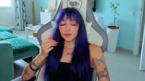 Snapshot of savage_lust_ chatting on 07-30-26, 04:22 Ariel online show from 07-30-26, 04:22