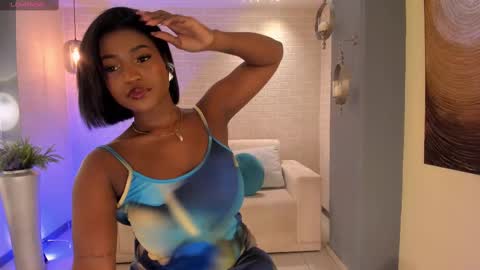 S a v a n n a h  online show from 03-09-25, 11:47