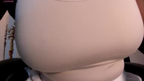 S a v a n n a h  online show from 09-10-25, 12:27