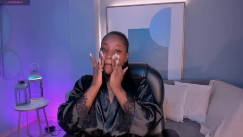 S a v a n n a h  online show from 12-04-25, 10:46