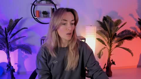 save the qween online show from 01-17-25, 05:42