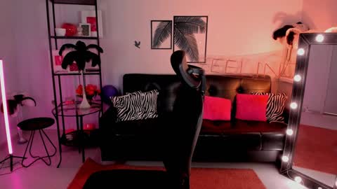 save the qween online show from 01-27-25, 10:49