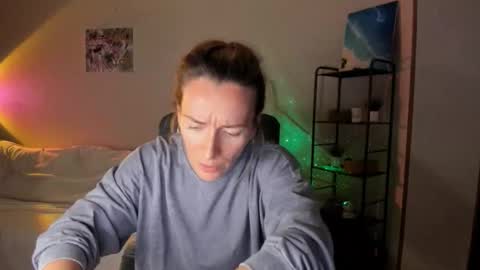 save the qween online show from 10-22-25, 12:27