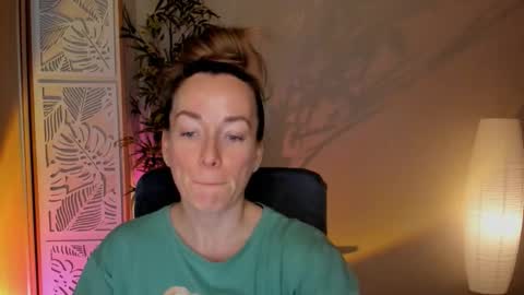 save the qween online show from 02-15-26, 05:48