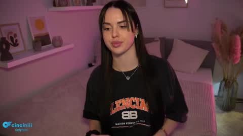 Naomi online show from 02-19-25, 07:48