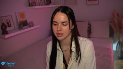 Naomi online show from 03-04-25, 07:43