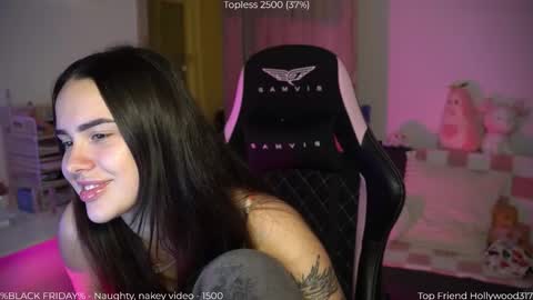 Naomi online show from 11-26-25, 09:05