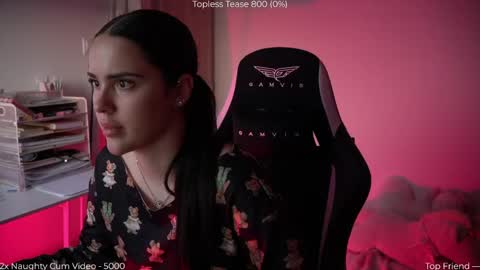 Naomi online show from 04-15-26, 05:42