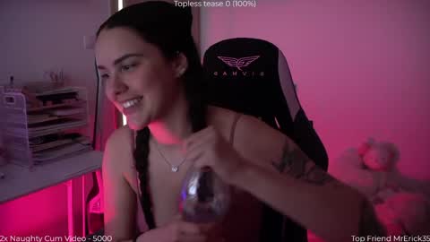 Naomi online show from 05-07-26, 10:53