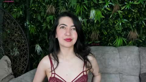 Saya Amaretto  online show from 09-09-25, 07:13