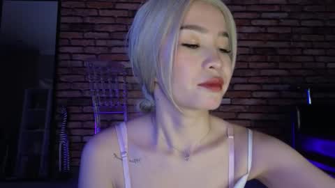 Snapshot of saya_lin chatting on 11-10-25, 07:57 Saya online show from 11-10-25, 07:57