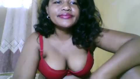 Snapshot of saylla1 chatting on 11-03-25, 06:14 saylla1 online show from 11-03-25, 06:14