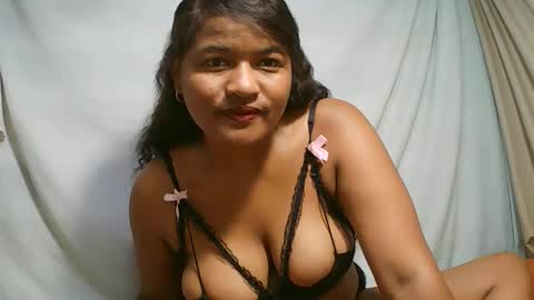 saylla1 online show from 02-15-26, 06:15