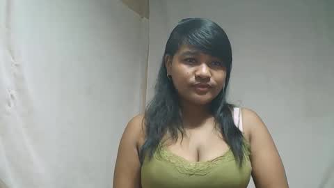 saylla1 online show from 05-07-26, 10:09