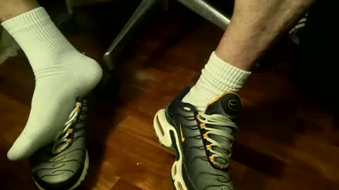 Snapshot of sbamx chatting on 01-20-25, 11:21 Sbamx online show from 01-20-25, 11:21