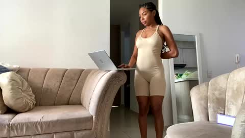 scarle222421 online show from 01-03-25, 06:14