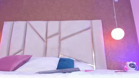 Scarlett online show from 12-22-25, 08:39