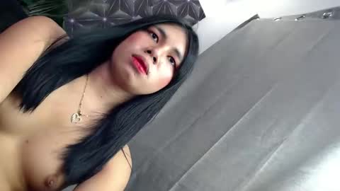 Snapshot of scarlet_111 chatting on 05-04-26, 11:34 scarlet_111 online show from 05-04-26, 11:34