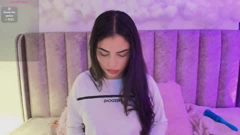 Scarlet  online show from 10-24-25, 02:30