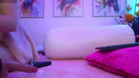 Scarlet online show from 11-21-25, 11:42