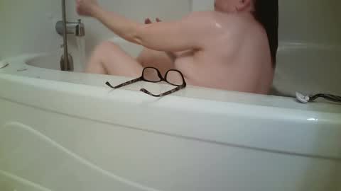 Snapshot of scarlet_envyy chatting on 09-24-25, 04:10 scarlet_envyy online show from 09-24-25, 04:10