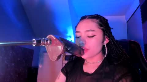 scarlet_gold online show from 02-24-25, 03:55