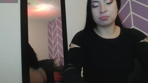 Snapshot of scarlet_queen4 chatting on 06-05-26, 01:28 Kimberly online show from 06-05-26, 01:28