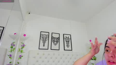 Isa online show from 12-31-24, 11:09