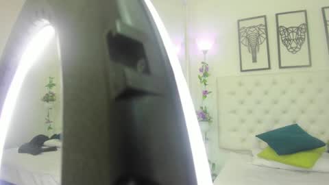 Isa online show from 01-18-25, 10:39