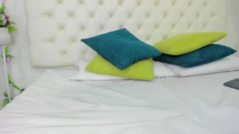 Isa online show from 01-18-25, 01:51