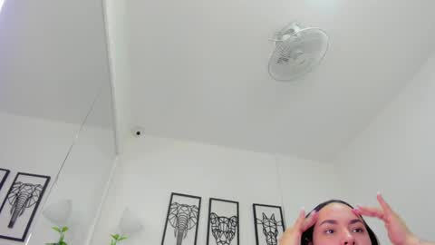 Isa online show from 02-20-25, 10:59