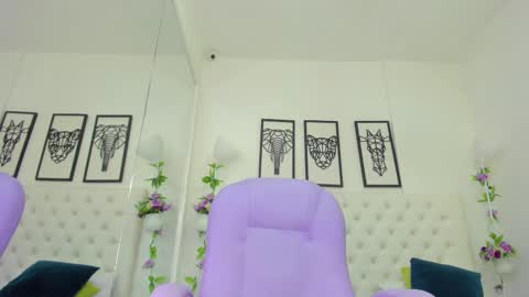 Isa online show from 02-20-25, 02:02