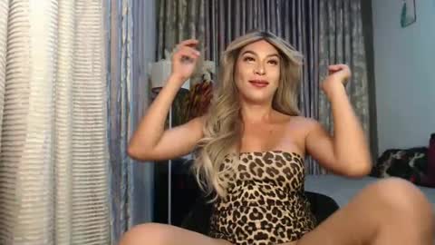 scarlet online show from 01-08-25, 09:34