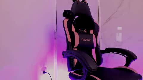 Scarlet online show from 04-02-26, 12:36