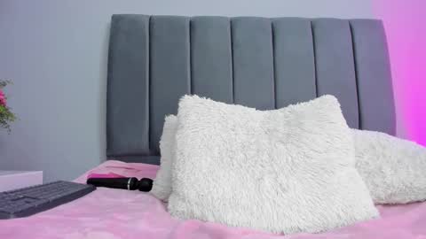 Scarlet  online show from 03-08-25, 07:53