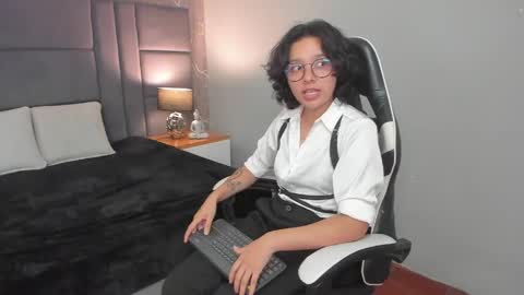 Snapshot of scarleth_blaze chatting on 05-23-26, 03:56 scarleth_blaze online show from 05-23-26, 03:56