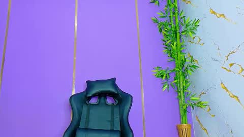 Denis online show from 09-24-25, 04:54